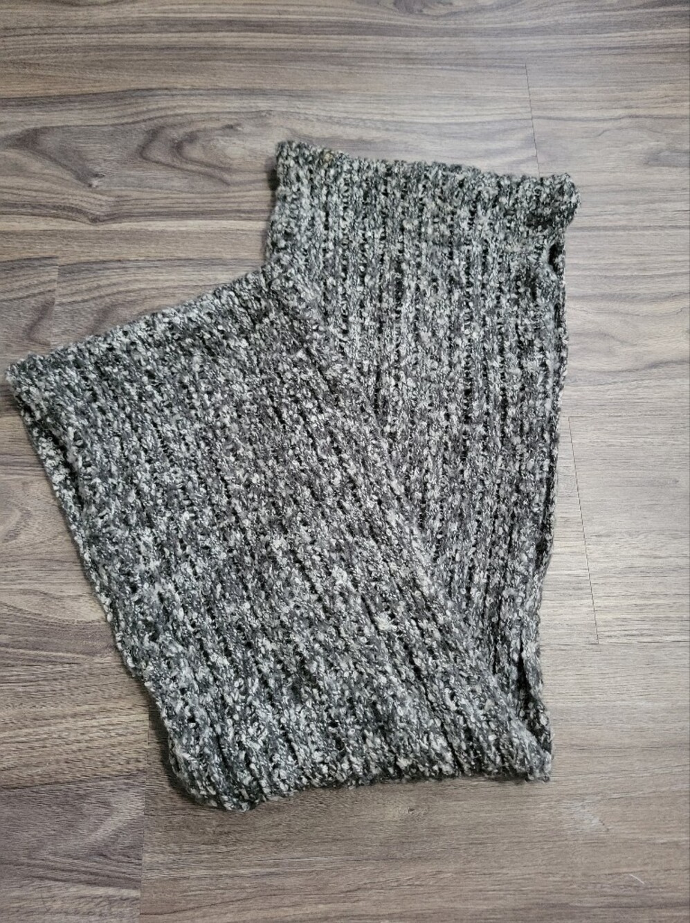 Hollister Circle Scarf